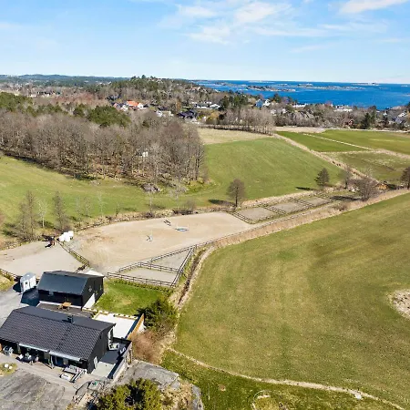 Nytt Og Sjonaert Hus Med Boblebad Til Leie! Feriehus
